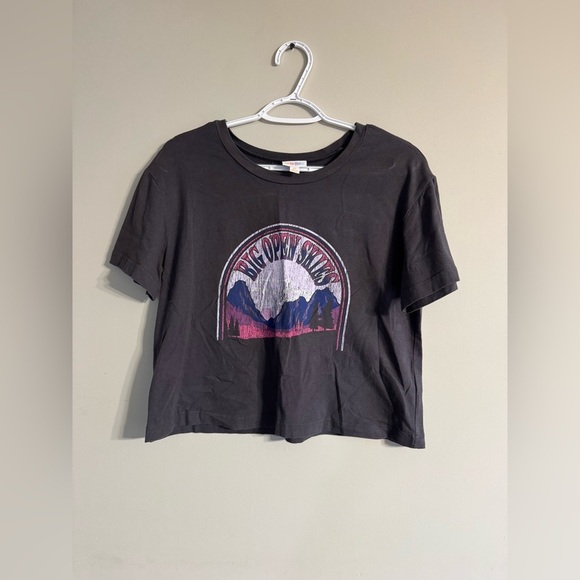 2/$10 LuLaRoe Black and Purple Short Sleeve Tee - Picture 1 of 5